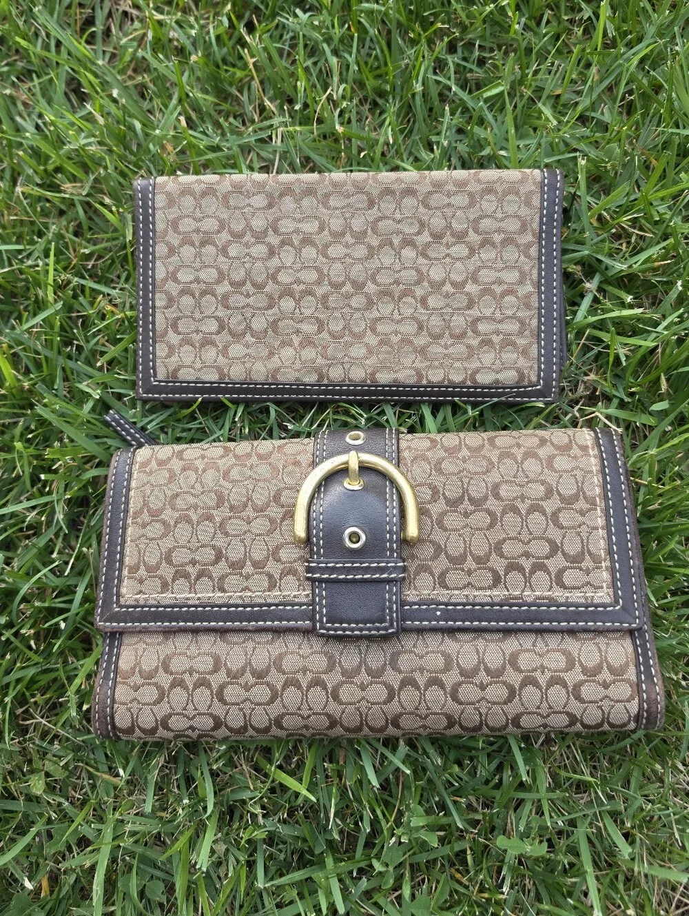 Coach Vintage Signature Soho Long Biflold Wallerlt With Checkbook Holder. GUC